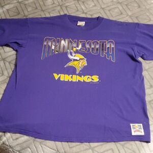 Vintage Minnesota Vikings Nutmeg T-Shirt Mens XL 1993 Purple Made in USA #40